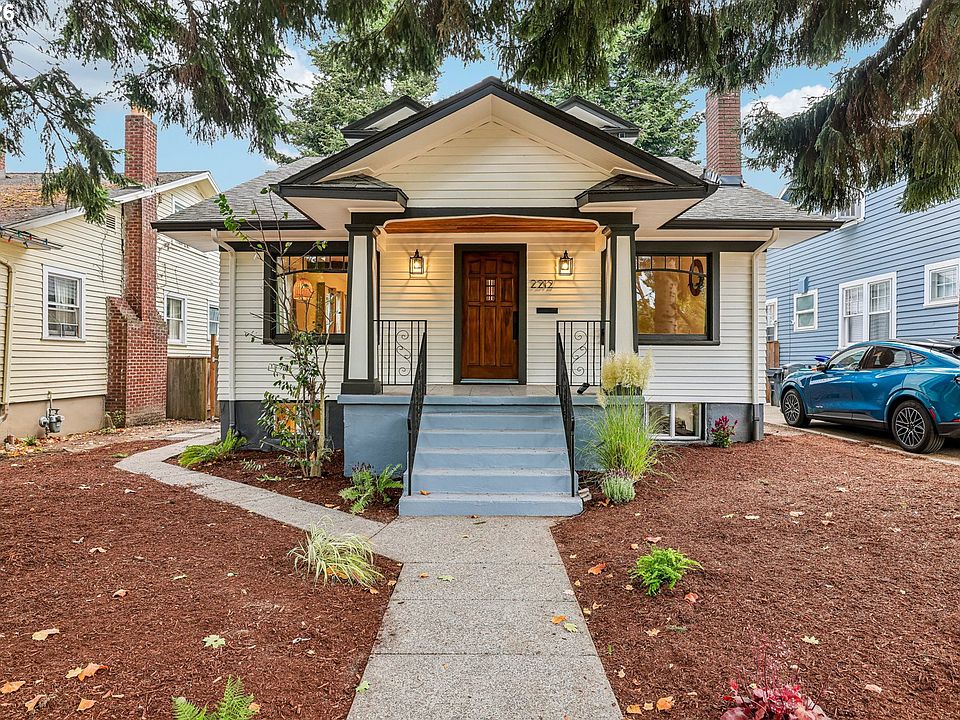 1st image of 2212 SE Tamarack Ave
