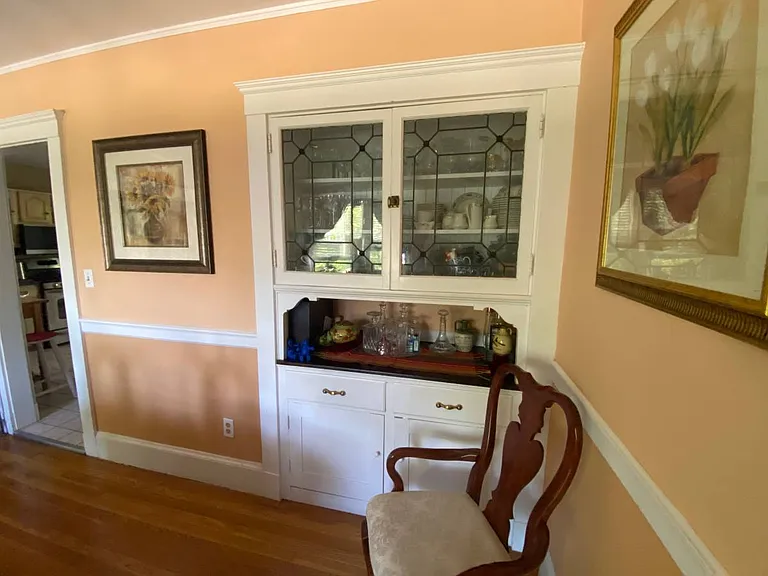64 Hewlett St #1 — Photo 4