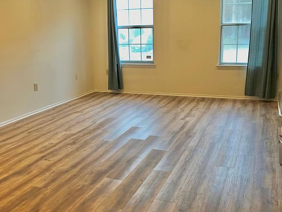 2nd image of 81 Shawnee Pl #1303