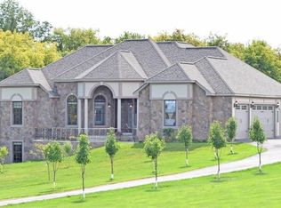 24 Probst Rd, Pittsford, NY 14534