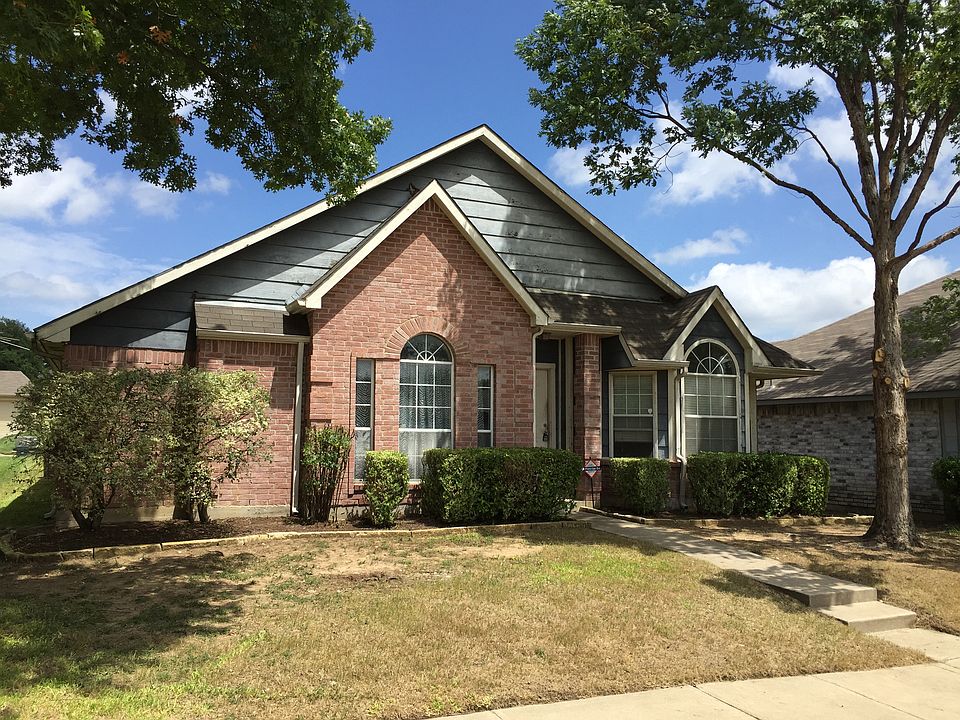 1st image of 632 Blue Leaf Dr