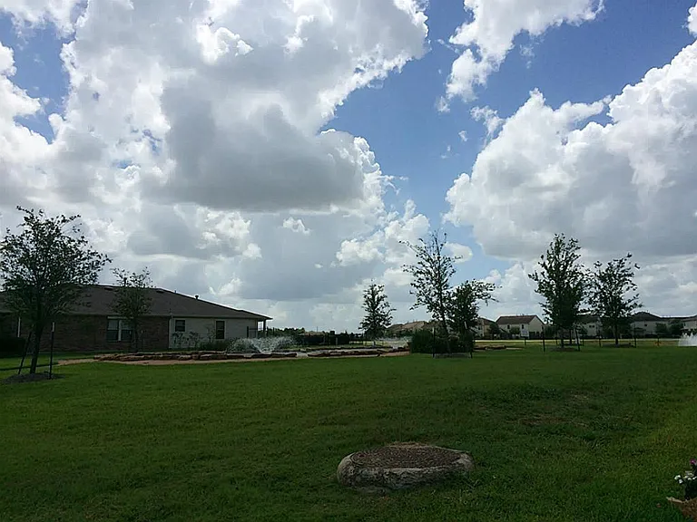 1103 Messina Ln — Photo 25