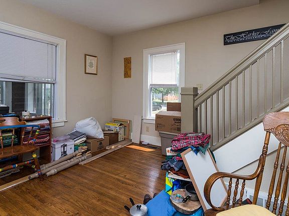 4th image of 219 W Cleveland Ave