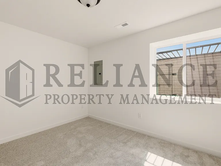 5259 N Pinecrest St — Photo 40