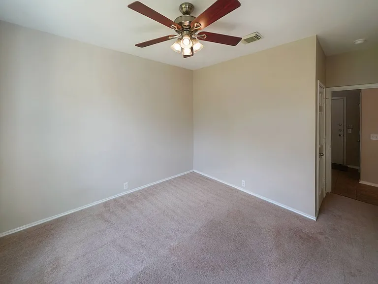 4736 Green Bluff Dr — Photo 24