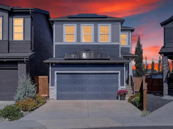 188 E Belmont Ter SW, Calgary, AB T2X 4H2
