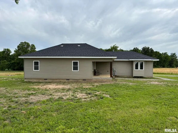 8884 State Route 154, Tamaroa, IL 62888