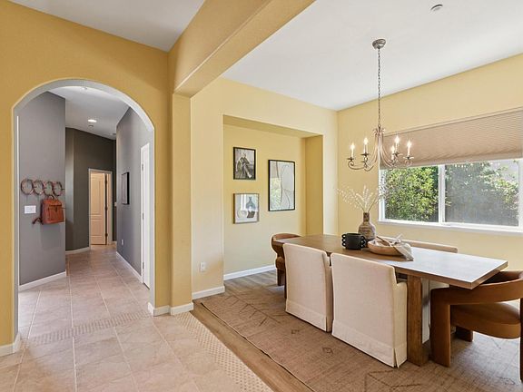 5th image of 908 Antiquity Drive