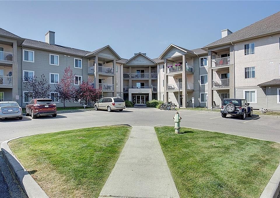 1st image of 2000 SE Citadel Meadow Point NW #216
