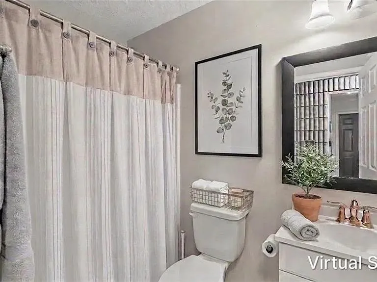 216 Goshen Ln — Photo 19