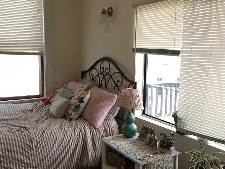 64 Fisher Ave #2 — Photo 20