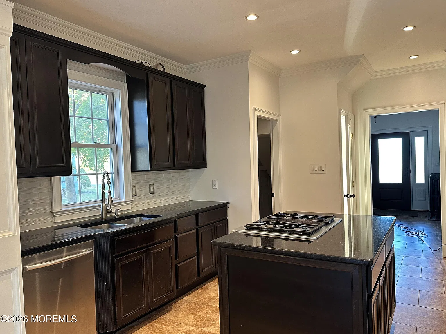 4 bed, 2096 sqft, $3,500 — Photo 4