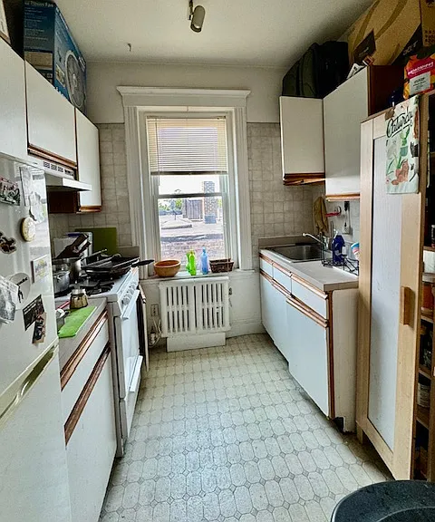 193 Strathmore Rd #1 — Photo 5