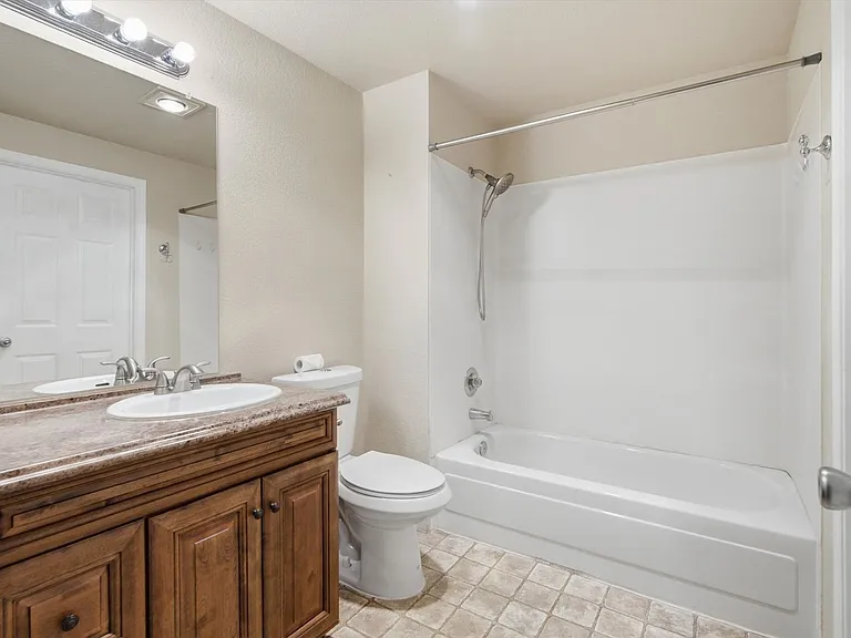 16419 Spruce Way #F3 — Photo 16