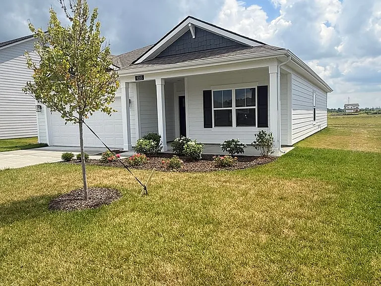 9203 Hemingway Dr — Photo 2