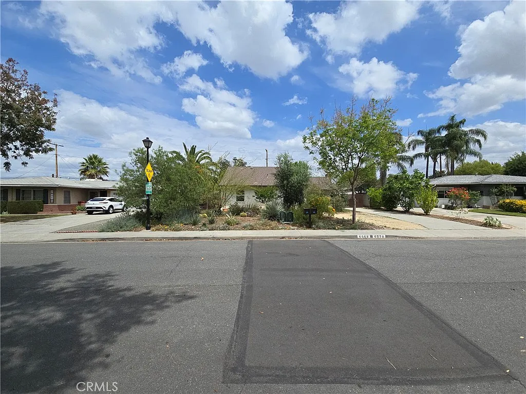 Building Photo - 6568 Mount Diablo Ave