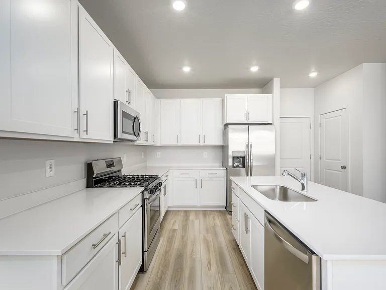 10017 Basalt Dr — Photo 8