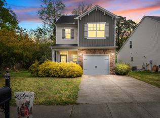 505 Hunters Ridge Dr, Fuquay Varina, NC 27526