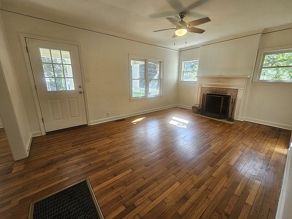 5th image of 1106 Loring St SE