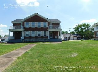 71 Sherman Rd #WEST, Saint Louis, MO 63125
