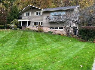 34725 Lakeview Dr, Solon, OH