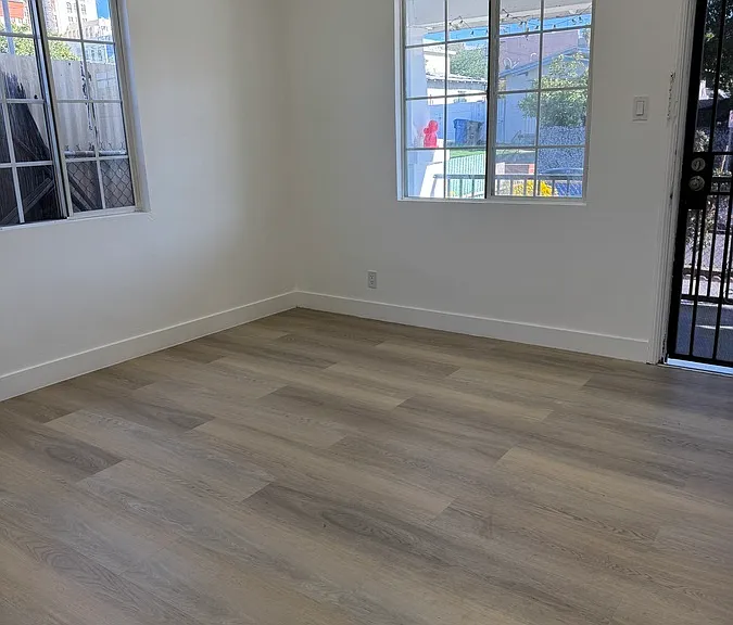 1003 N Clement St — Photo 8