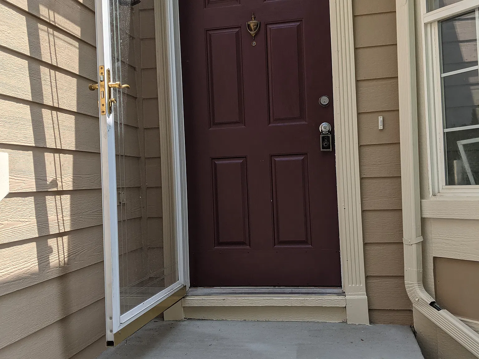 3 bed, 1683 sqft, $3,000 — Photo 2