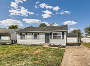 6200 Country Ln, Evansville, IN 47715