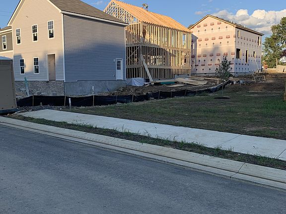 4th image of 202 Konrad Court Lot 13