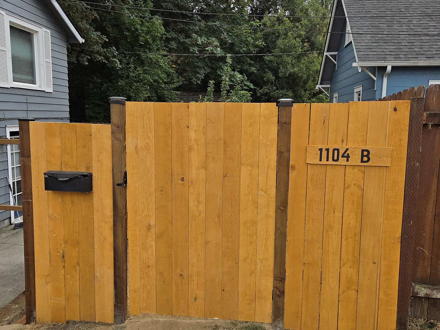 1104 N Cambrian Ave — Photo 1