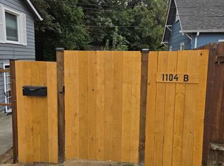 1104 N Cambrian Ave #B, Bremerton, WA 98312