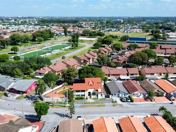 839 W 39th Pl, Hialeah, FL 33012