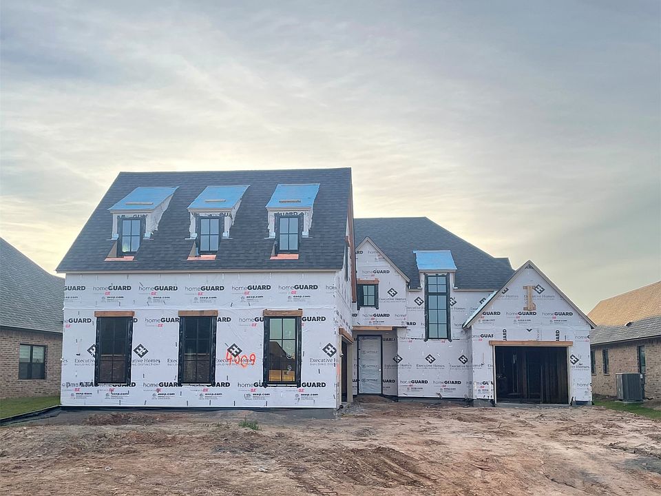 1st image of 4009 S Dogwood Blvd W