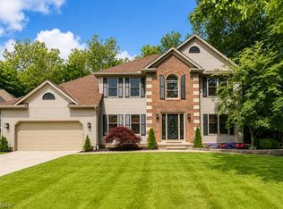 8200 Sheltered Cv, Mentor, OH 44060