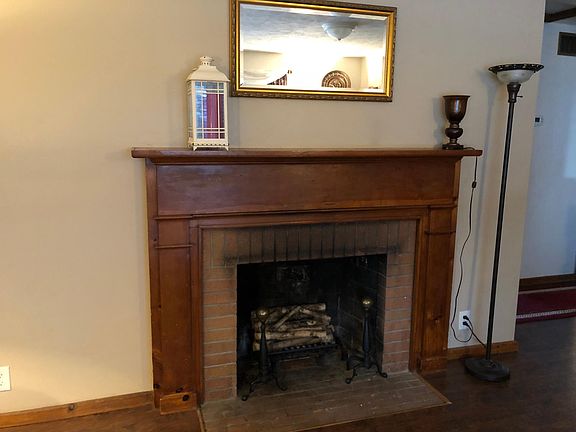Fireplace (living room)