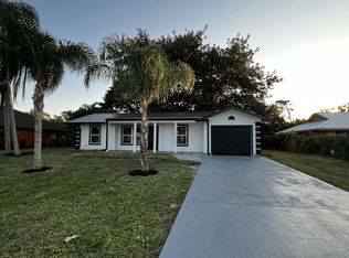 1834 SE Bowie St, Port Saint Lucie, FL 34952