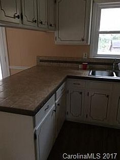 5th image of 201 Roseman Ln