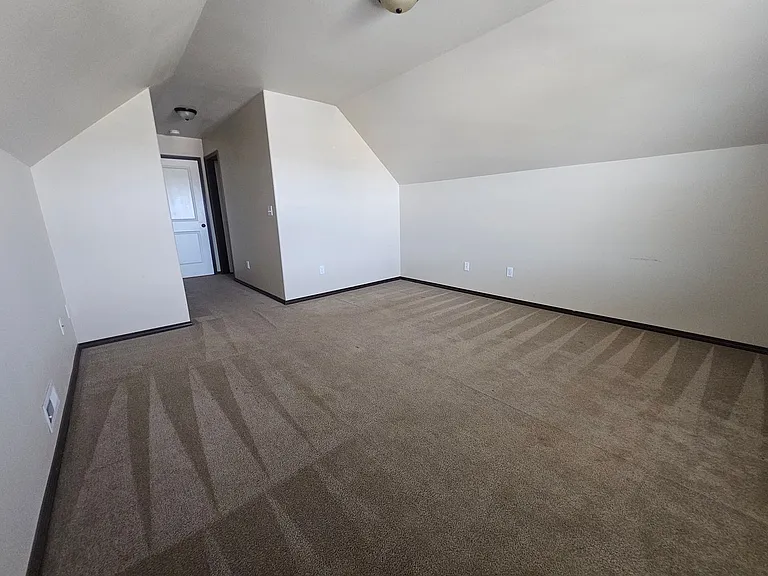 2606 N Columbia St — Photo 17