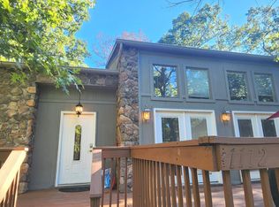 1112 Lee Rd, Basye, VA 22810