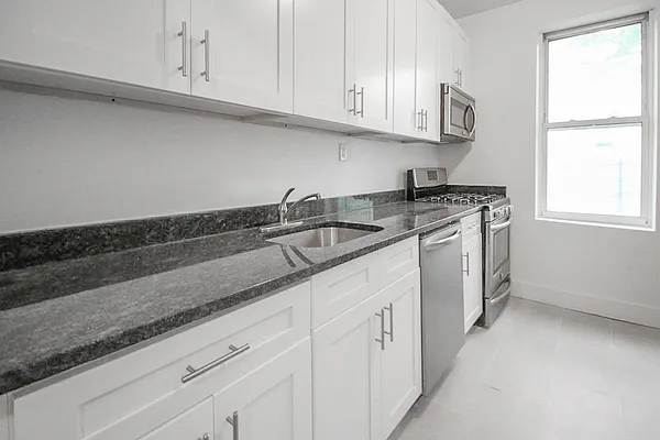 Rented by MySpaceNYC | media 14