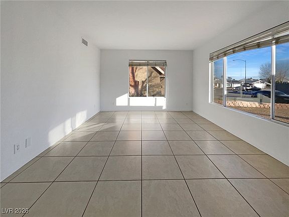 3rd image of 7048 Hillcroft Way