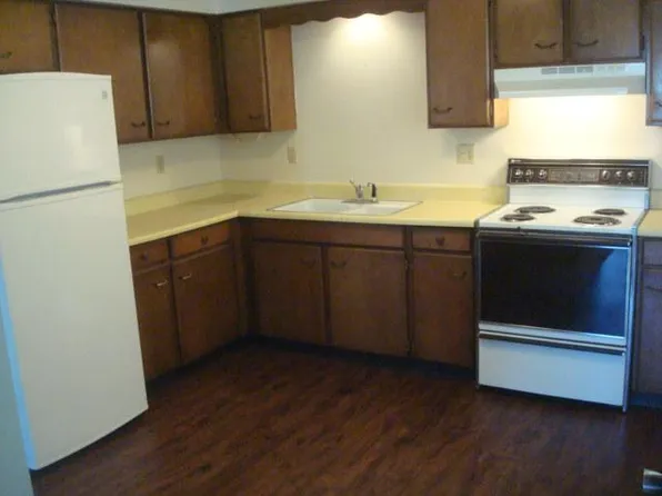 2214 Superior Ave, Sheboygan, WI 53081