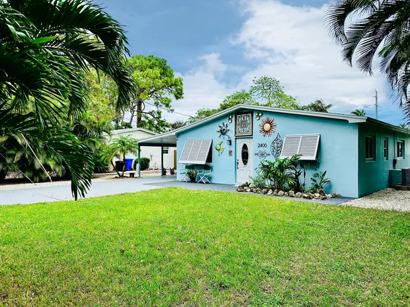 2400 14th St N, Naples, FL 34103