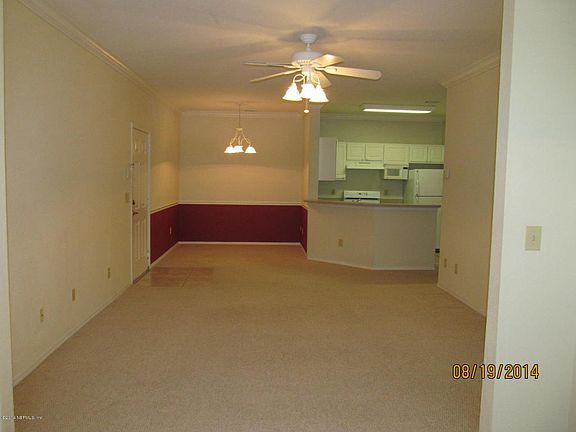 5th image of 13810 Sutton Park Dr N APT 1211