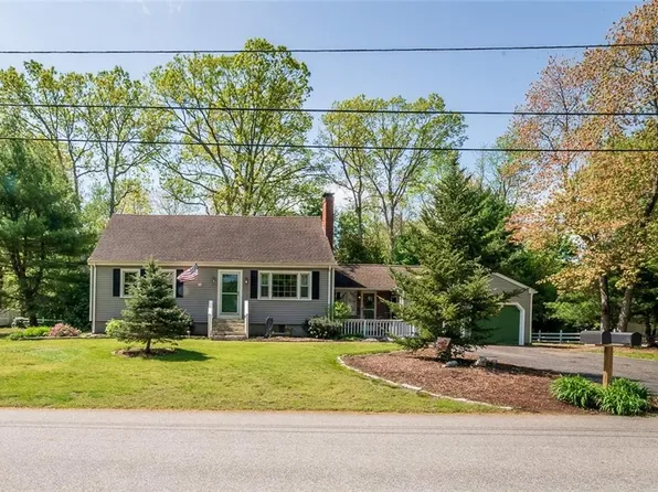 83 Spruce Ln, Attleboro, MA 02703