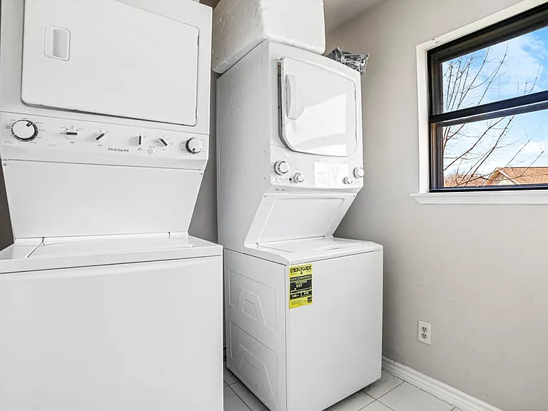 6407 Chinaberry Trl — Photo 3