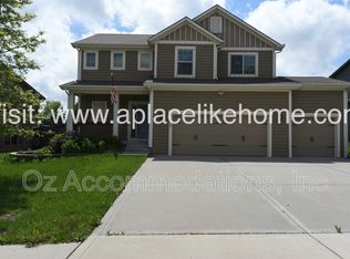 3624 SW Windsong Dr, Lees Summit, MO 64082