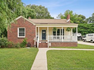 502 W Edinborough Ave, Raeford, NC 28376