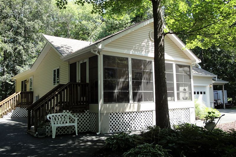 1st image of 34053 Beachwood Dr