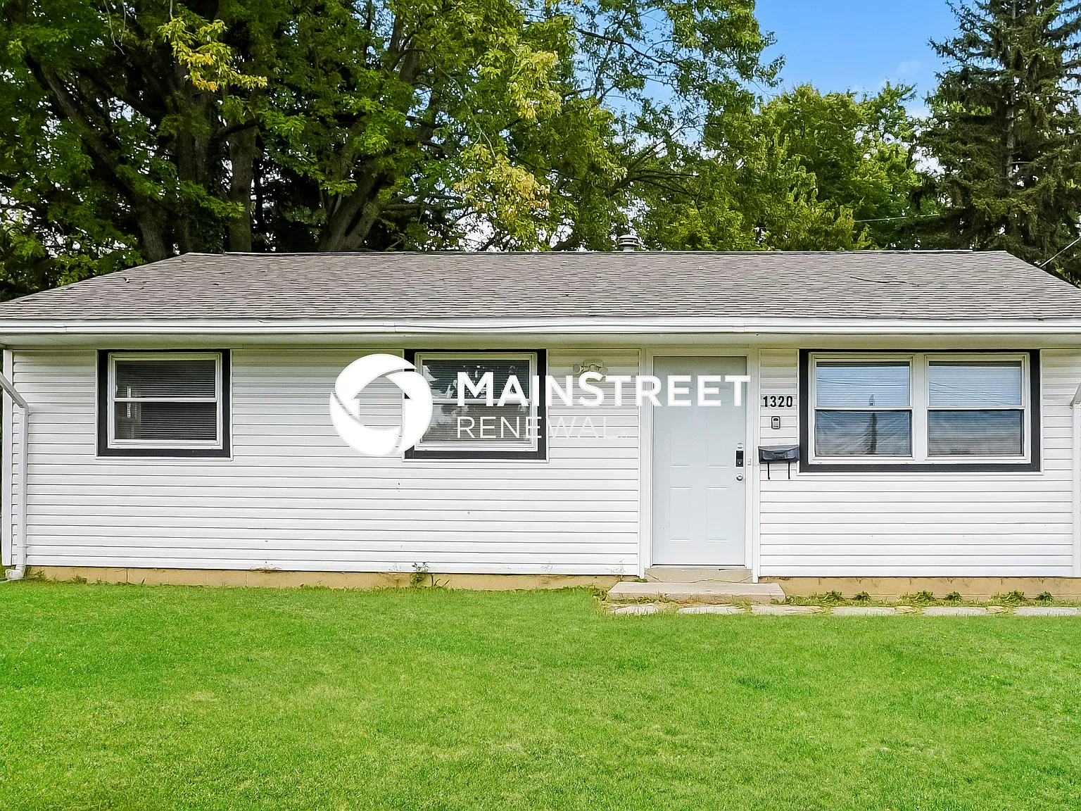 1320 Edsel Ct — Photo 1